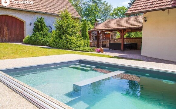 Ubytování na Vysočině s venkovním bazénem - Chalupa Bradáčov