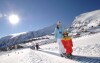 Zábava na snehu poteší každého malého lyžiara