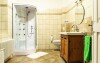 Kúpeľne apartmánov - buď vlastné alebo zdieľané
