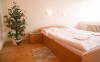 Ubytování nabízí hotel Flóra v příjemně zařízených pokojích