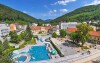 Užijte si termální vodu a parádní bazény lázní Trenčianské Teplice