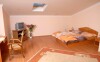 Ubytovaní budete v pohodlných dvojlôžkových izbách