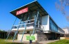 Hotel Amstel leží na brehu Dunaja a navštívil ho aj tím Zľavokingu