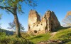 Zrúcaniny hradu Týřov zo 13. storočia