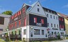 Hotel Slávie stojí v Železnej rude pri nemeckých hraniciach