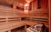 Pomyslnou třešinkou komplexu jsou sauny