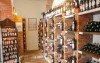 Penzion Patria se může pochlubit vlastní produkcí vína