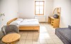 Ubytována budete v komfortních pokojích s možností přistýlky