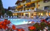 Venkovní bazén, Hotel alle Dolomiti ****, Itálie