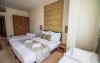Těšte se na ubytování v moderních pokojích Hotelu Írisz