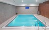 Vnútorný bazén v Hoteli Rakovec *** pri Brnenskej priehrade