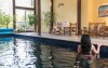 Zažijte nekonečný relax v hotelovém wellness, bazén