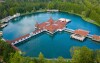 Hotel leží len kúsok od termálneho jazera Hévíz