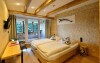 Útulné drevené izby, Resort Montania, Jizerské hory
