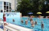 V bazénech si můžete užít například aqua aerobik