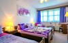 Pohodlné a barevné pokoje, Hotel Stará Škola na Šumavě