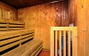 Nájdete tu aj fínsku saunu na prehriatie