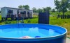 K dispozici je také venkovní bazén, TINY HOUSE Black Swallow