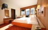 Pokoje, Hotel Tiroler Adler, Waidring, Rakousko