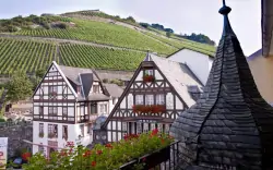 Nemecko: Hesensko v romantickom Rüdesheime v Hoteli Berg's Alte Bauernschänke **** so saunami a raňajkami