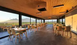Restaurace, Royal Village, Malý Slavkov, Slovensko