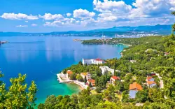 Dovolená na Krku: Omišalj jen 50 metrů od pláže v Hotelu Omišalj s polopenzí + pobyt pro dítě do 8 let zdarma