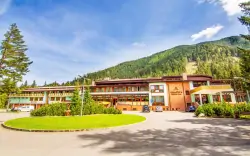 Alacsony-Tátra: Pihenés az Alexandra Wellness Hotel ***-ben korlátlan wellnessel, kezelésekkel és félpanzióval