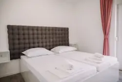 Szobák, Sunshine Villa, Novalja, Horvátország