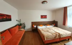 Izba, Hotel Kácov ***, Posázaví