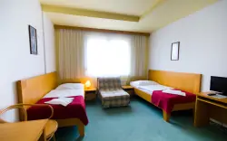 Izby, Hotel Smaragd ***, Praha