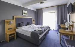 Južná Morava: Hustopeče pri mandľových sadoch v 3* Hoteli Rustikal s raňajkami/polpenziou + možnosť degustácie