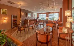 Hotelová kavárna, Hotel Barátság ***, Hajdúszoboszló, Hajdúszoboszló, Maďarsko