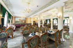 Restaurace, Zámek Lužec Spa ****, Nejdek, Karlovarsko