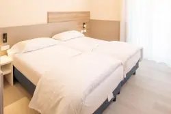 Izba, Hotel Internazionale ****, Torri del Benaco, Taliansko