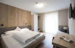 Izba, Hotel Adler ***, San Giovanni in Val Aurina, Taliansko