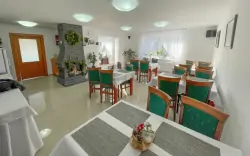Étterem, Panzió Čikovský, Magas-Tátra