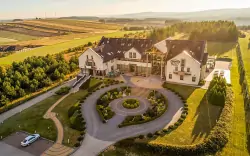 Lengyelországi pihenés a Hotel Fajkier Wellness & SPA ***-ban reggelivel/félpanzióval és korlátlan wellnessel