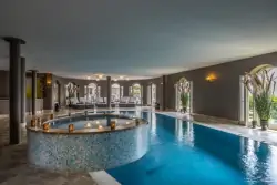 Beltéri medence, Hotel Solea Südtirol ****, Schenna, Olaszország