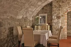 Kamenná reštaurácia, San Rocco Relais, Soiano del Lago (BS), Taliansko