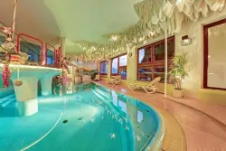 Krytý bazén, Hotel Glocknerhof ****, Berg im Drautal, Rakúsko