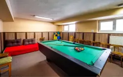 Biliárd és csocsó is rendelkezésre áll