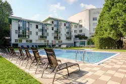 Morava: Přerov v Hotelu JANA Congress & Wellness se snídaní/polopenzí a wellness (bazén, vířivka, sauny, páry)
