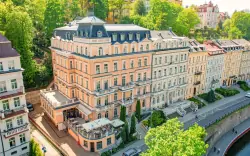Pihenés Karlovy Varyban a Humboldt Park Hotel & Spa ****-ban, félpanzióval, wellnessel és kezelésekkel