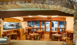Reštaurácia, Hotel Kurdějov ***, Kurdějov, Česko