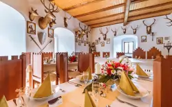 Středověká restaurace, Penzion Vildštejn , Skalná, Západní Čechy, Česko