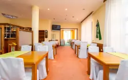 A szálloda étterme, Parkhotel Centrum ***, Igló, Szlovák Paradicsom, Szlovákia