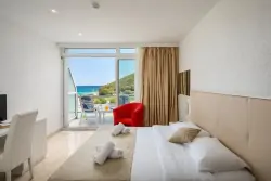 Izba s balkónom, Hotel Hedera, Rabac, Chorvátsko