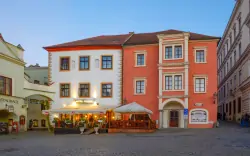 Český Krumlov: Pobyt priamo v centre luxusne v Hoteli Grand **** s raňajkami či polpenziou a fľašou Prosecca