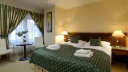 Dvojlôžková izba v hlavnej budove (hotel) Grand