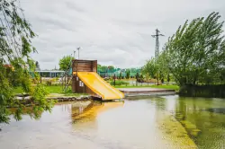 Kąpielisko, Slovácký dvůr, Ostrožská Nová Ves
